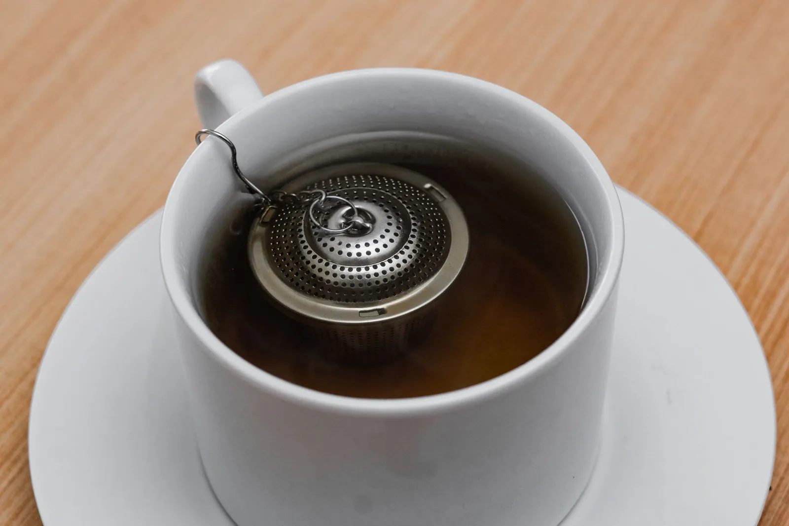 Các bước pha trà thảo dược trong ấm