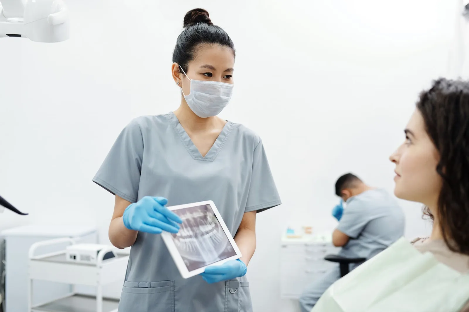 Doctor discussing medication safety with a patient — Photo: Cedric Fauntleroy / Pexels